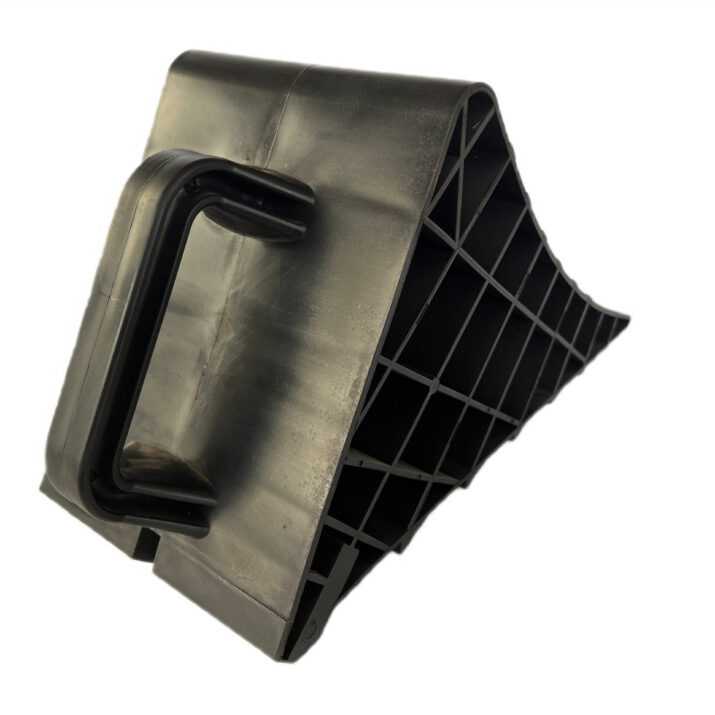 Klin pod koło typ 46 z uchwytem