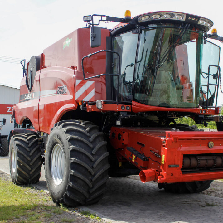 Case Axial Flow 8230